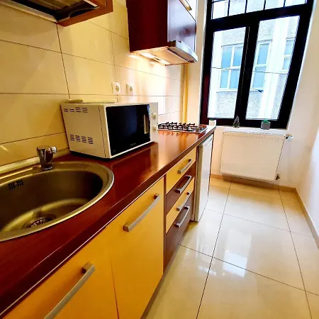 Grandville Apartment *
